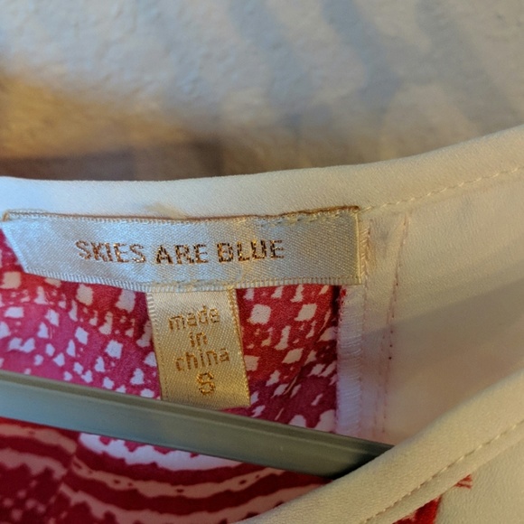 Skies Are Blue halter top - Picture 3 of 5